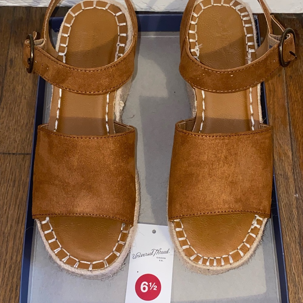 Tan espadrille sandals